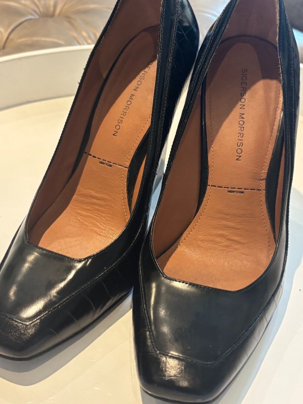 Sigerson Morrison Black Leather Croc Effect Chunky Heel - Size 9